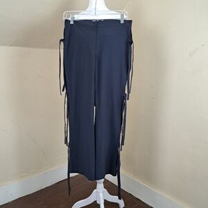 Hagahi Navy Blue Stretchy Cropped Pants Size 2